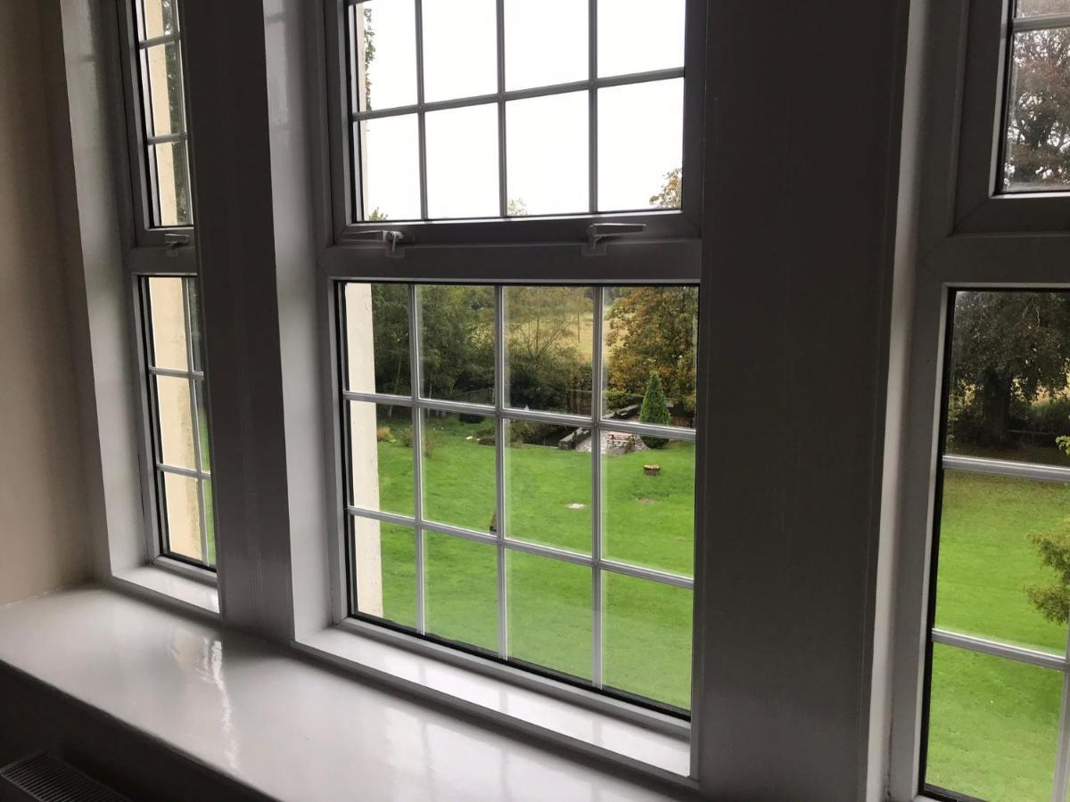 Winford Manor Hotel Exterior foto
